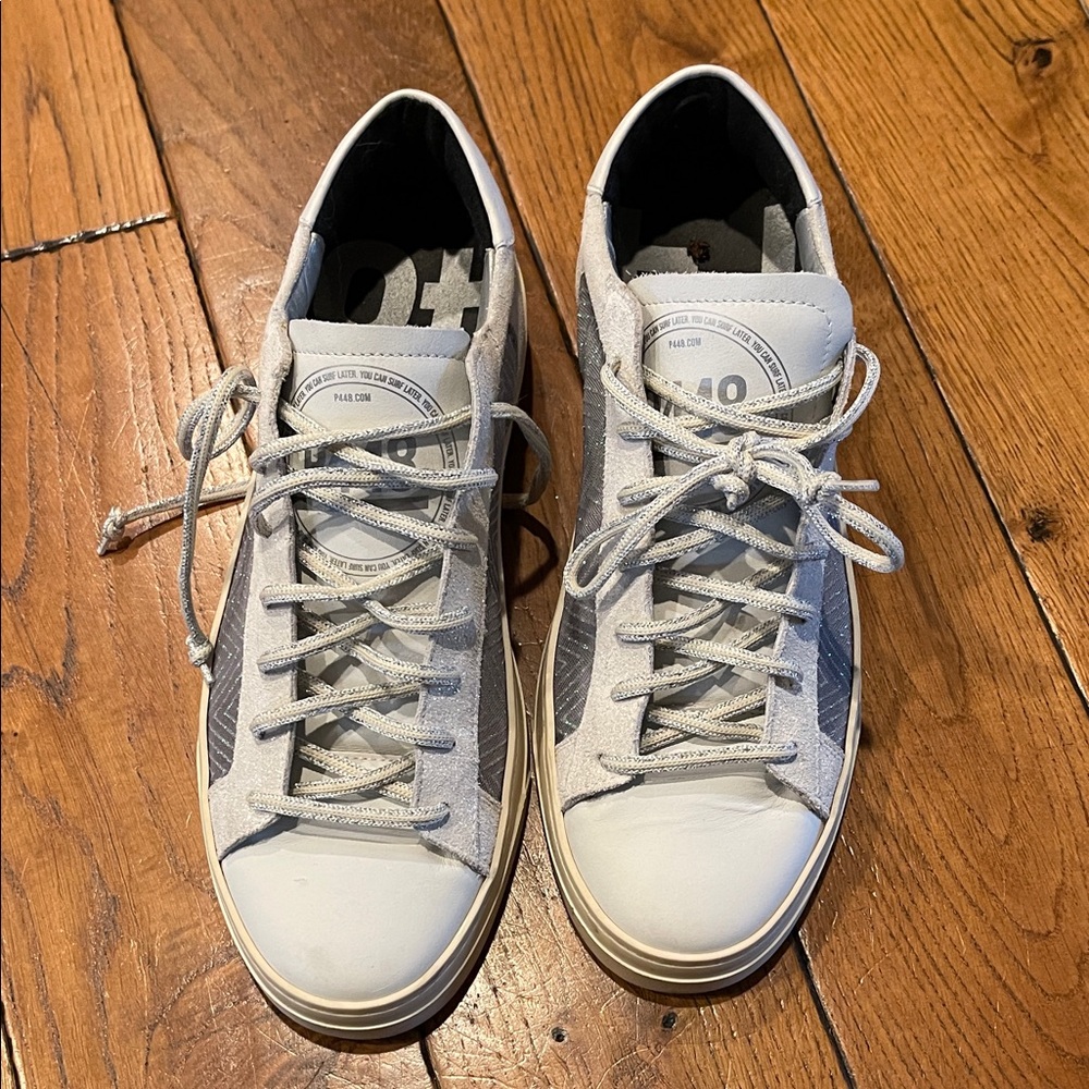 Stylish Gray High-Top Sneakers P448 size 41